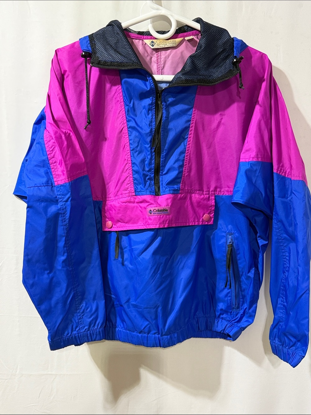 Columbia Women’s Blue and Pink Pullover Rain Anorak